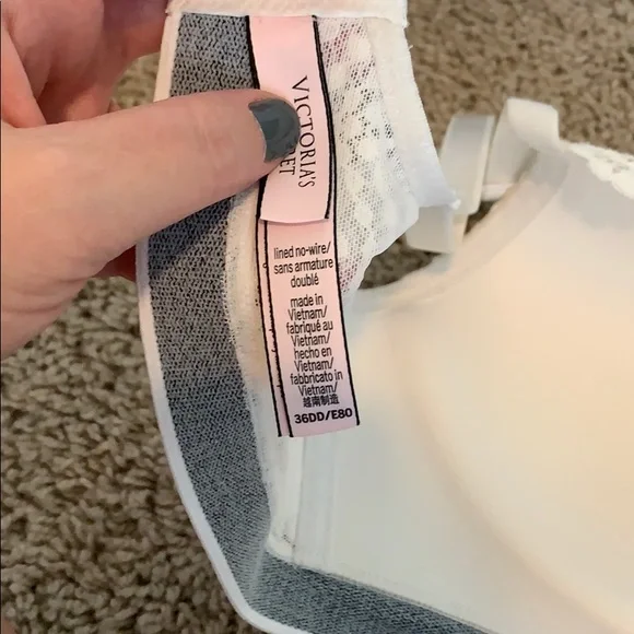 Victoria secret no wire lace bra - Picture 2 of 2